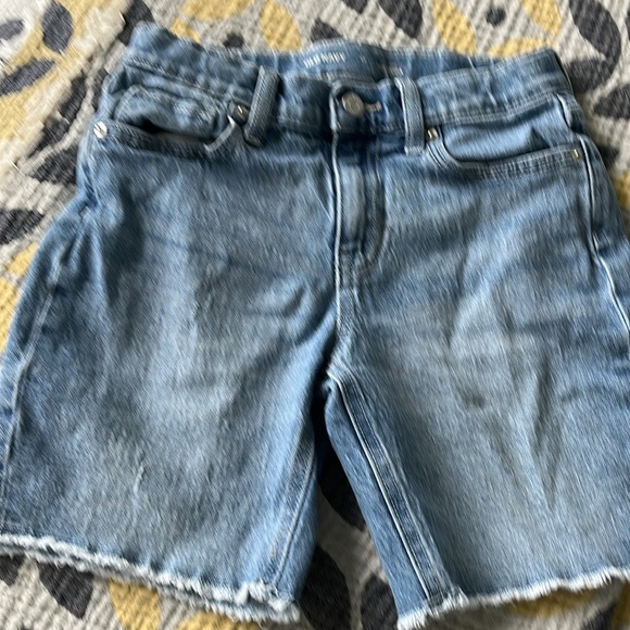 Old Navy bundle! 5 pairs of girls’ jeans shorts, size 12 - Picture 2 of 16